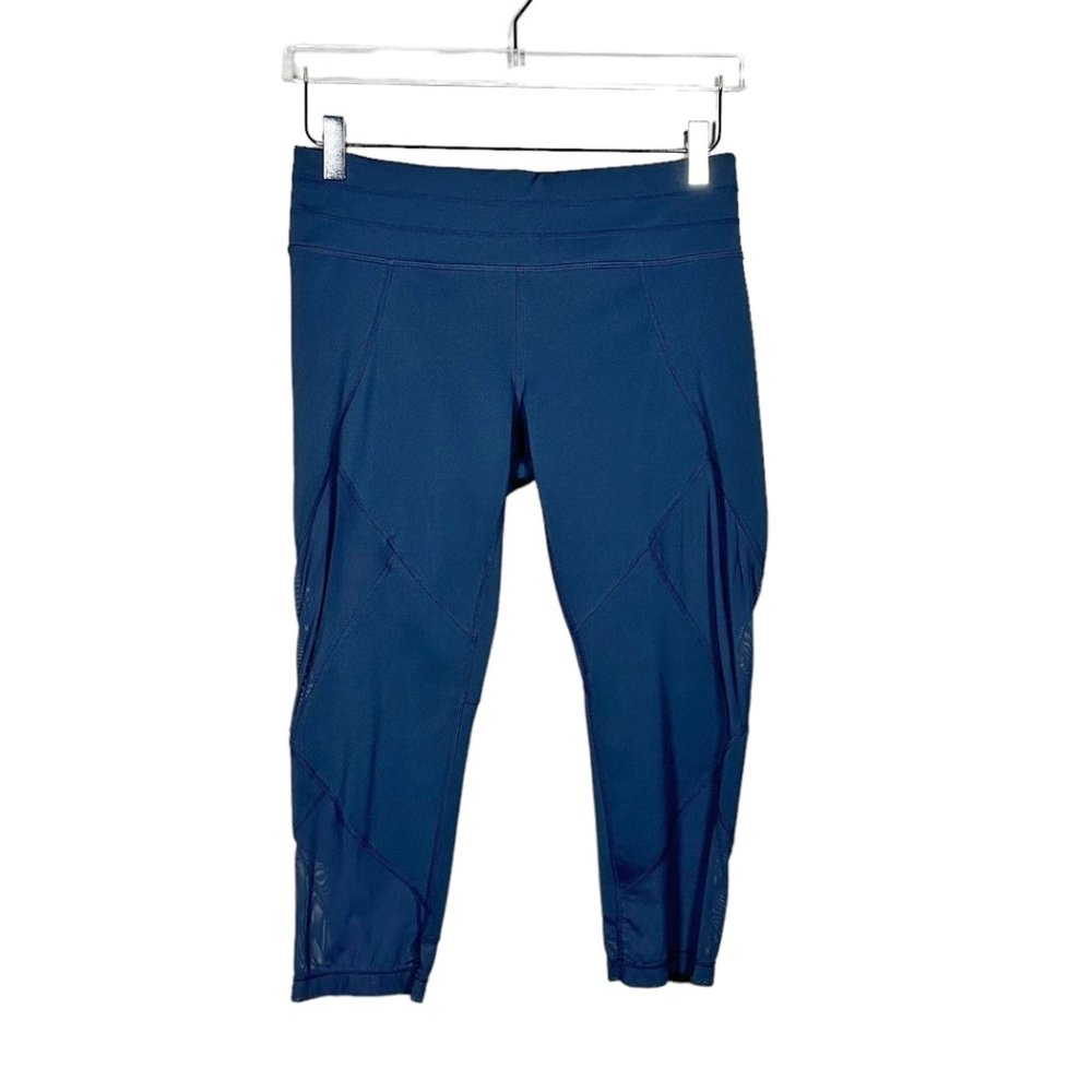 Athleta | Iron Blue Mesh Sonar Capri Athletic Leggings